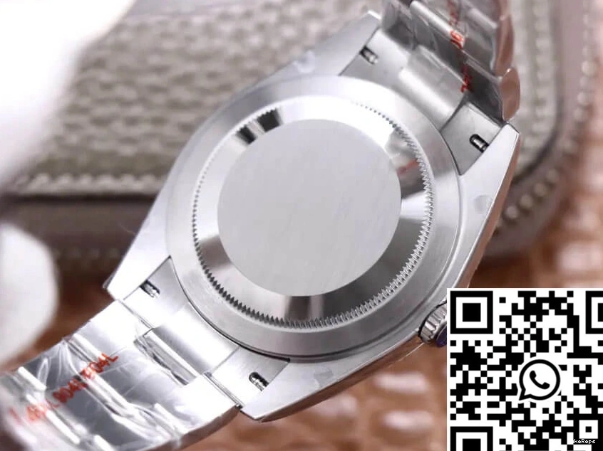 M124300-0005 Factory Green Oyster Perpetual EW 41MM Rolex Dial 1108